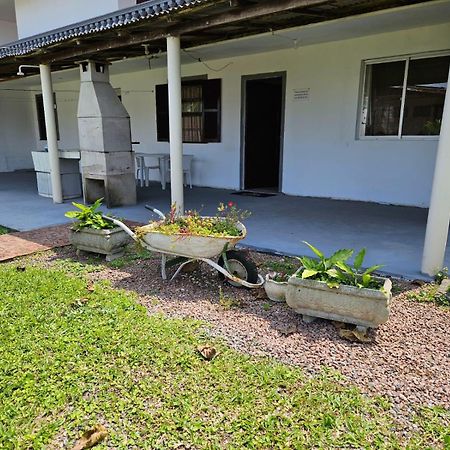 Kitnet da Ruth Apartment Guaratuba Exterior foto
